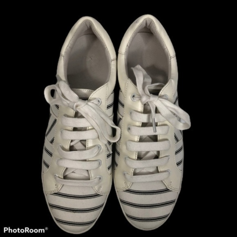𝅺Joie athletic white striped walking shoes, EUC